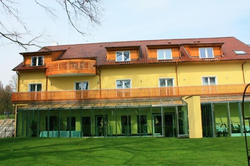 Bayerisches Landhaus Bielefeld Exterior foto